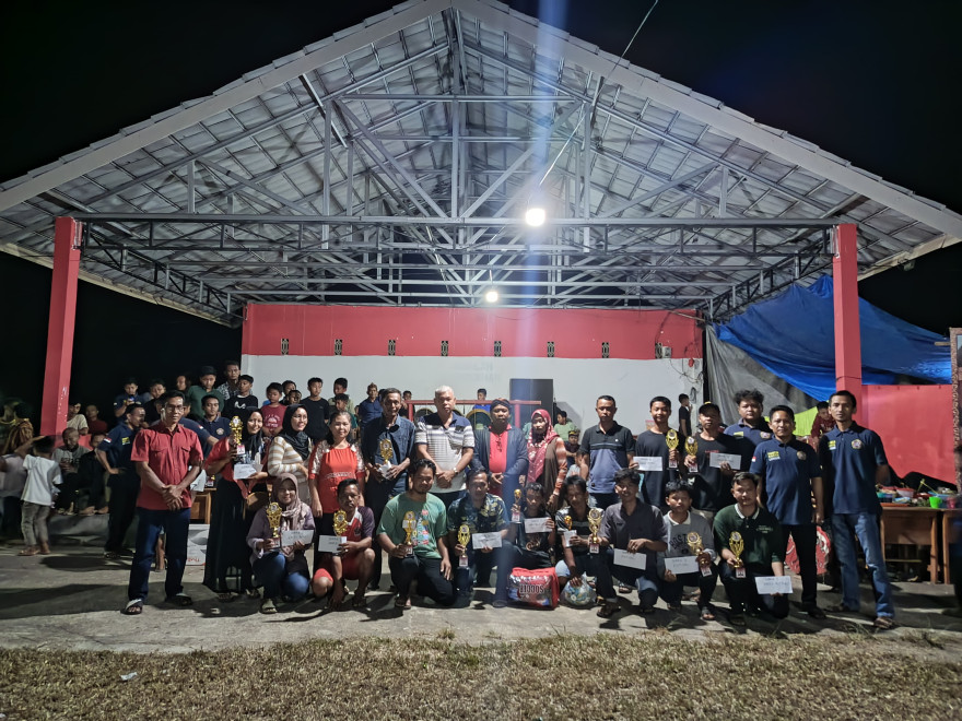Pembagian Hadiah Lomba dalam Rangka Memperingati HUT RI ke-79 Desa Adi Luhur